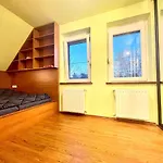 بيت للعطل With Jakuzzi And Sauna
