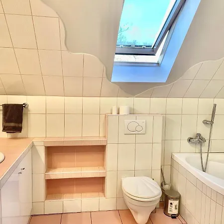 بيت للعطل With Jakuzzi And Sauna