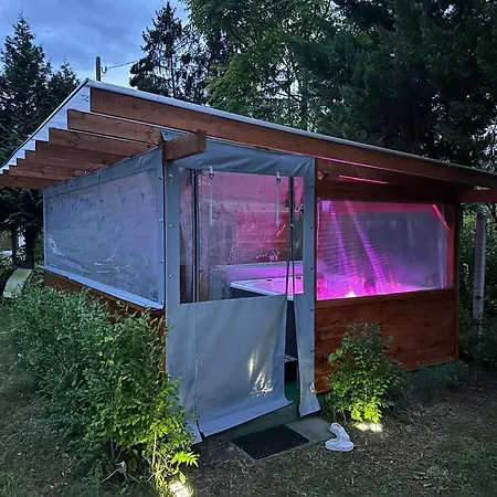 With Jakuzzi And Sauna Semesterbostad