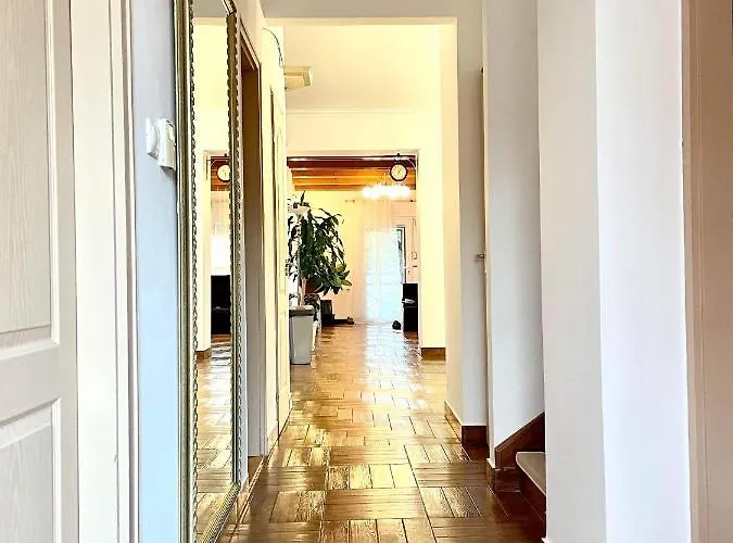 With Jakuzzi And Sauna Semesterbostad