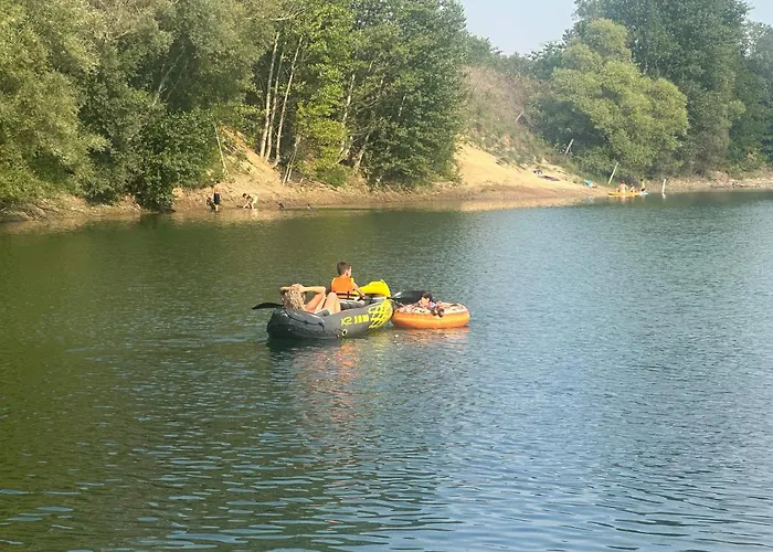 With Jakuzzi And Sauna Kisoroszi