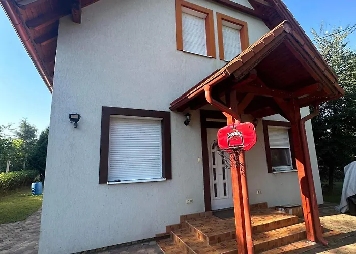 With Jakuzzi And Sauna *